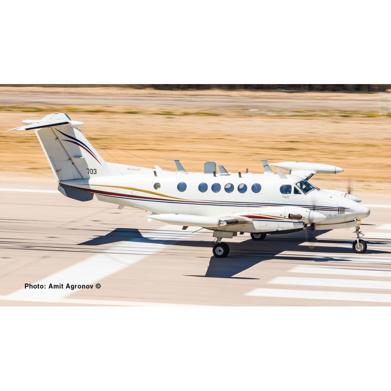 1/72 scale – AF Beechcraft King Air 200 “ White Tzufit” conversion for A&A Beech King Air 200 kit