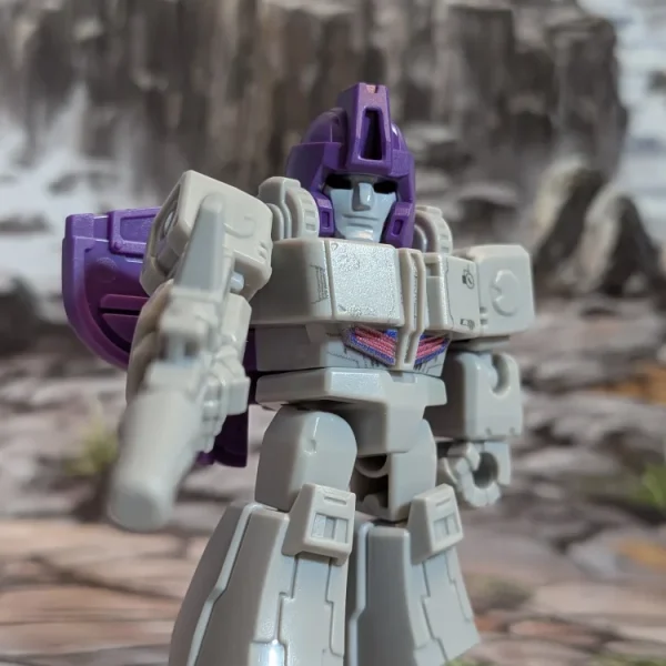 Transformers Defender Version 06 – Astrotrain (~4-6cm) | Blokees